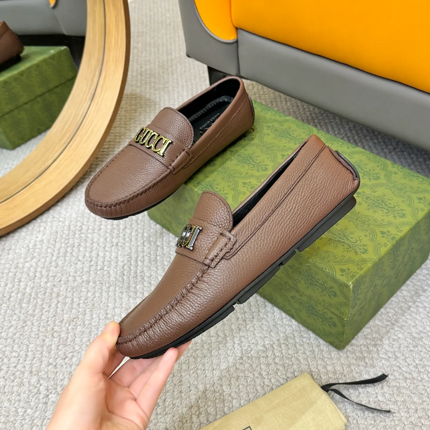 Men's shoes 💰420 (Yangli) Gucci* - the top version of Gucci classic beanie shoes! It is made of imported original cowhide and has a comfortable first layer of sheepskin lining! Original wear-resistant rubber outsole! High quality products! Size 38-46, with shoe dial, cloth bag, card